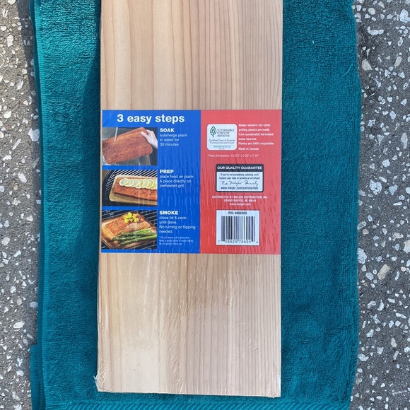 Meijer Cedar Grilling Plank 2 per Pack - Picture 3 of 5
